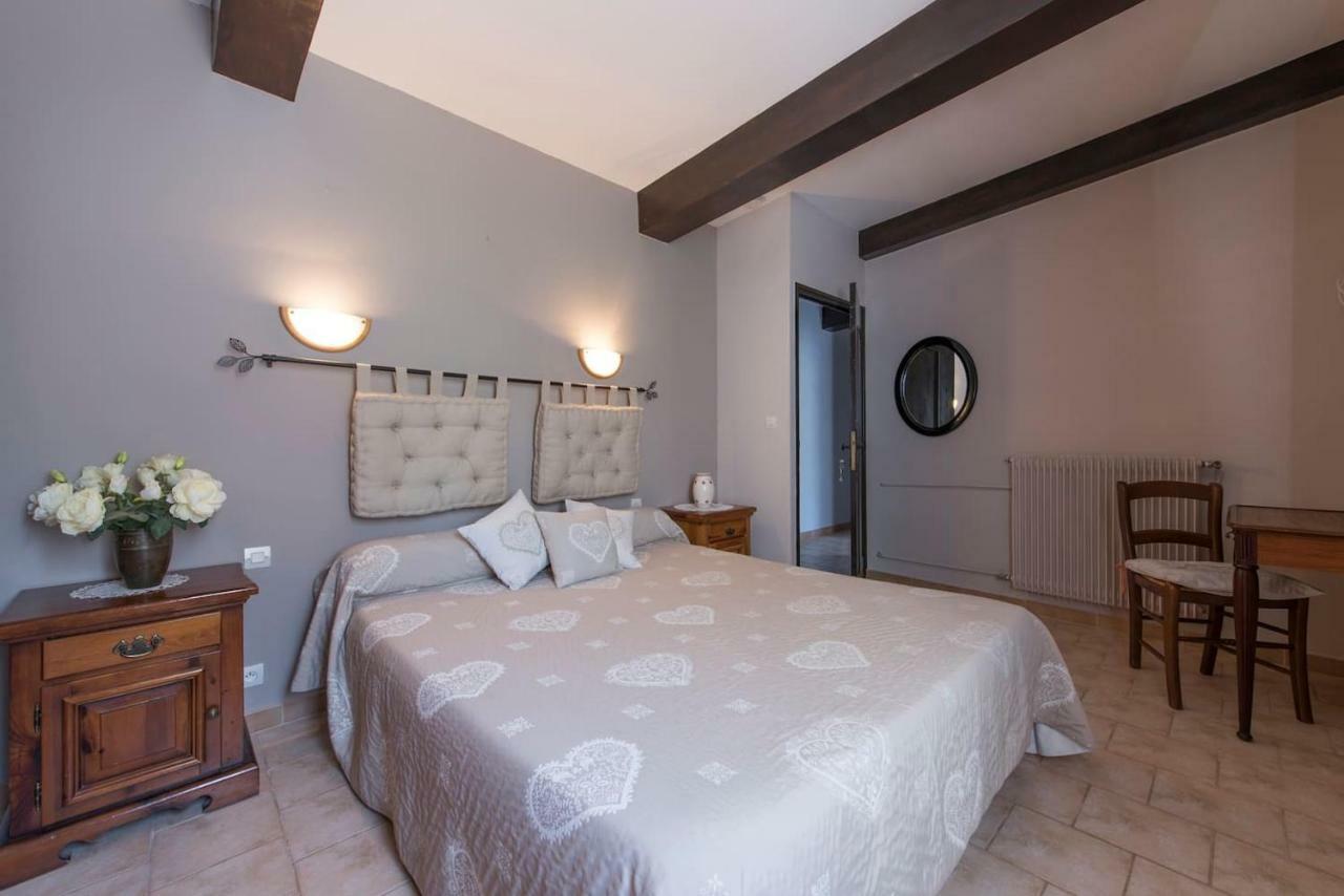 Appartement Clot De Felines Entrevaux Exterior photo